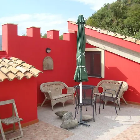 Castello Rosso Casa de Férias Rodi