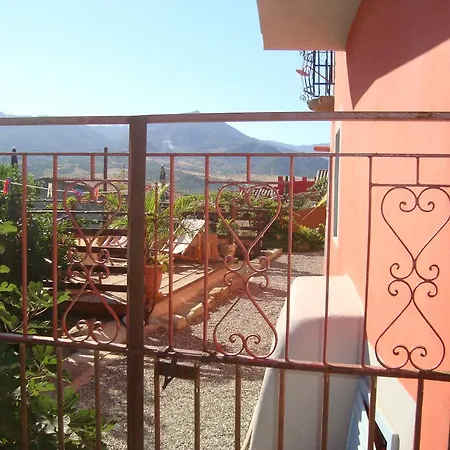 Castello Rosso Casa de Férias *